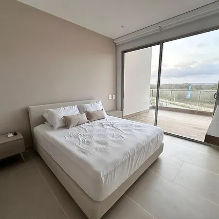 Baia Kristal Paradise Cartagena